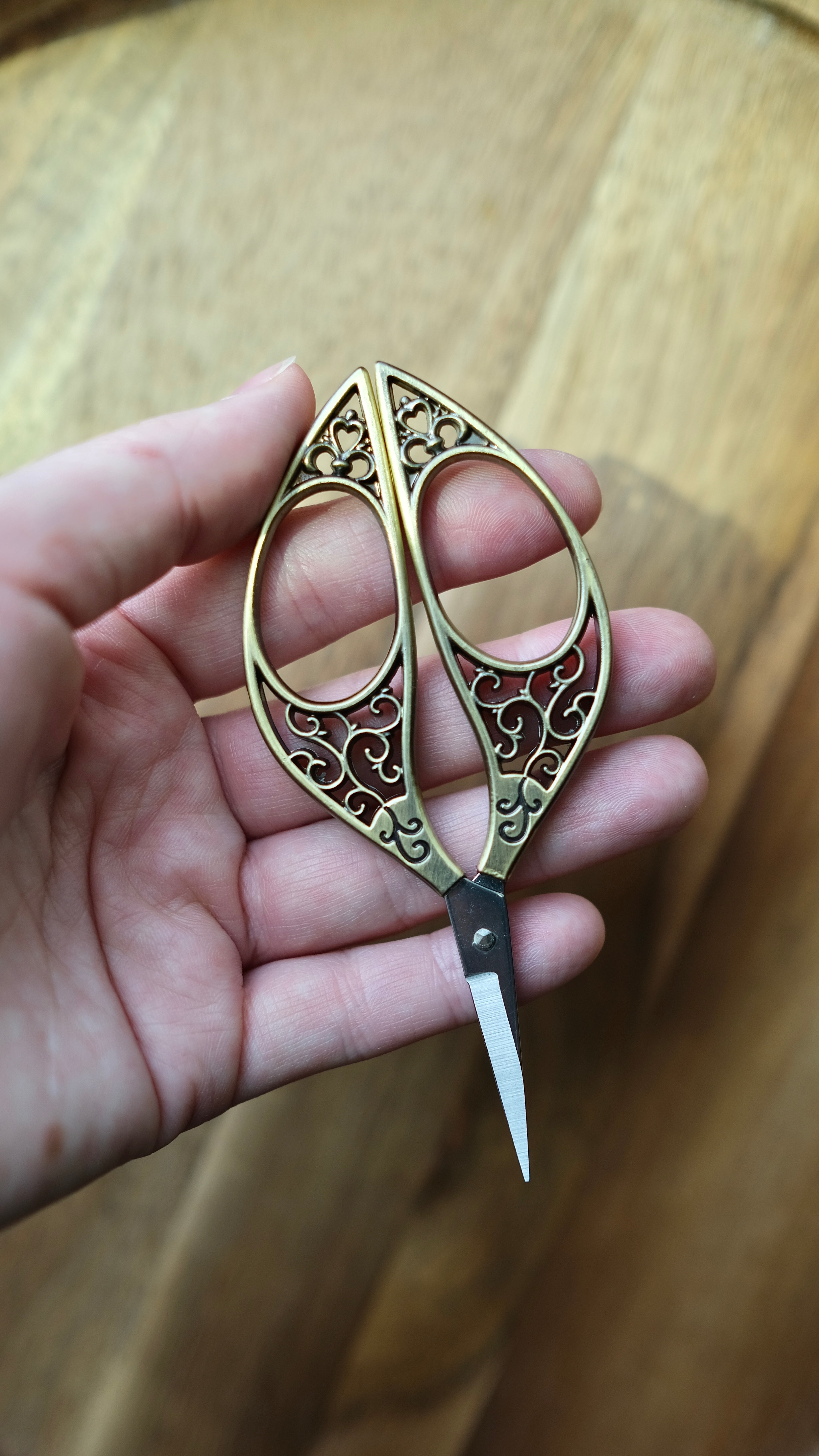 Leaf Gold Embroidery Scissors