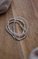 Load image into Gallery viewer, Mother of Pearl Shell Beads
