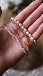 Load image into Gallery viewer, Pearl &amp; Tan Glass Bead Pack
